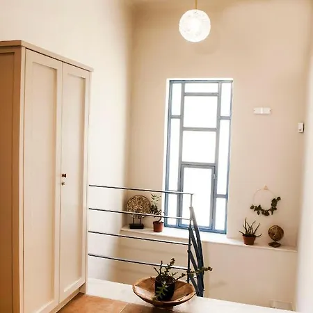 דירה 2-spaces Comfy Bentzi 7 With Balcony In Pagrati *